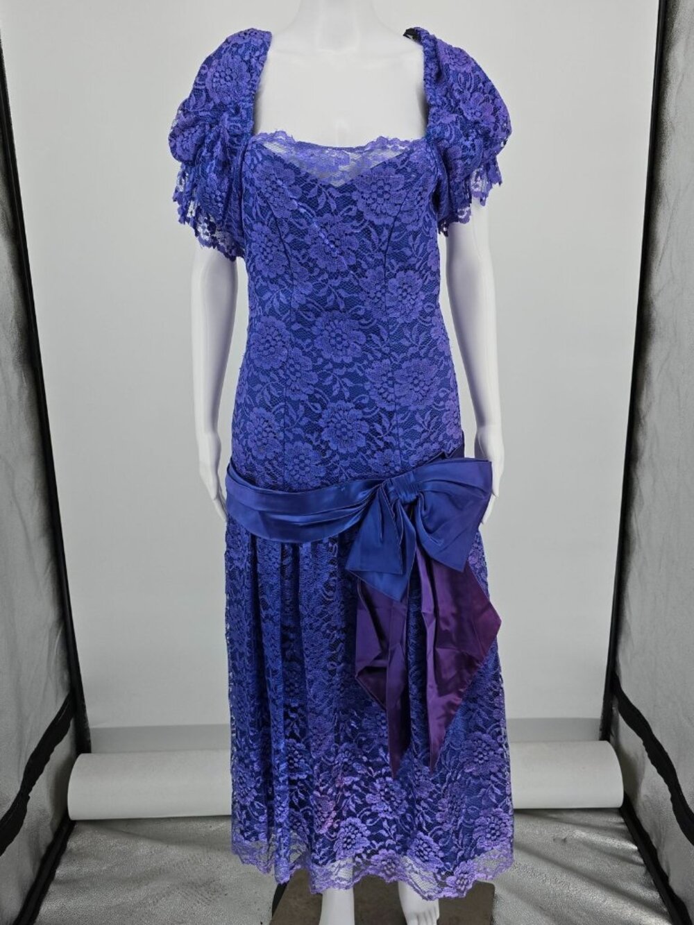Distressed Vintage 1980s Purple Lace Puff Sleeve Drop Waist Prom Dress (S)